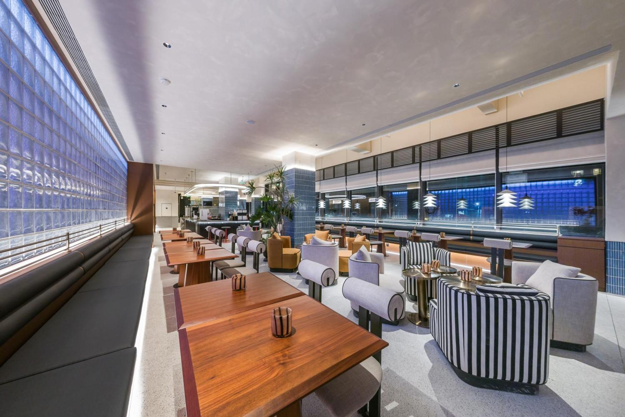 Xujiahui Grow Suisse Place 4*